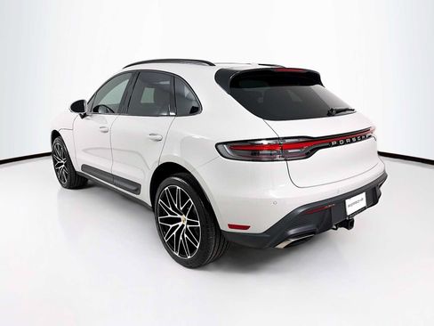 Certified 2026 Porsche Macan AWD/4WD image 3