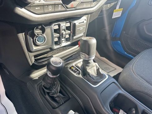 New 2026 Jeep Gladiator Sport image 15