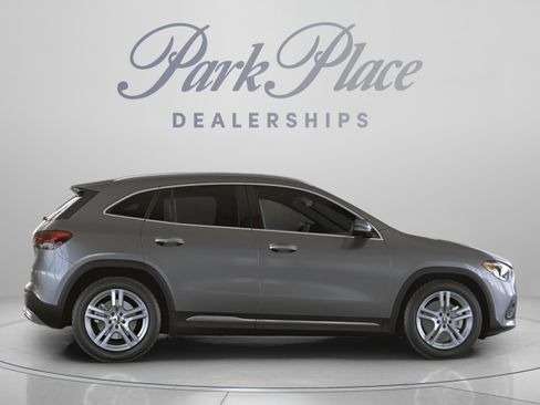 Used 2022 Mercedes-Benz GLA 250 4MATIC image 25