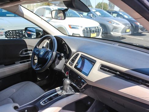 Used 2019 Honda HR-V EX image 21