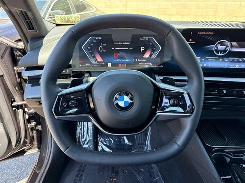 Used 2026 BMW 530i w/ Premium Package RWD image 22