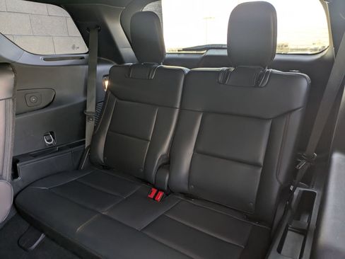 Used 2025 Ford Explorer ST-Line image 24