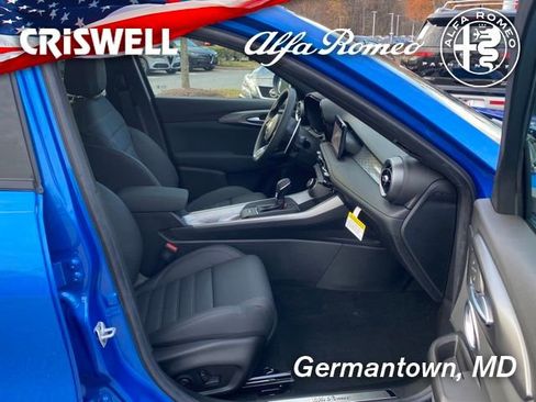Used 2024 Alfa Romeo Tonale Ti w/ Active Assist Package image 37