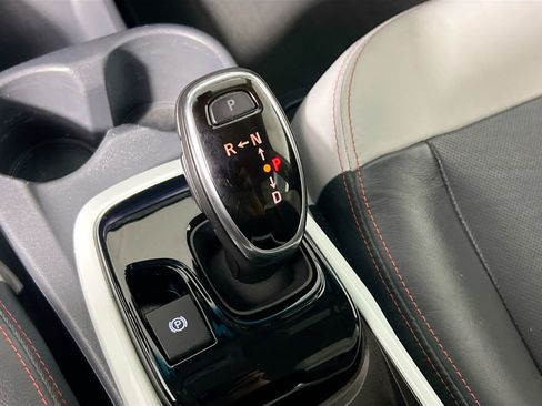 Used 2021 Chevrolet Bolt Premier w/ Infotainment Package FWD image 24
