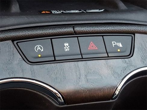 Used 2023 GMC Acadia Denali w/ Black Diamond Edition image 26