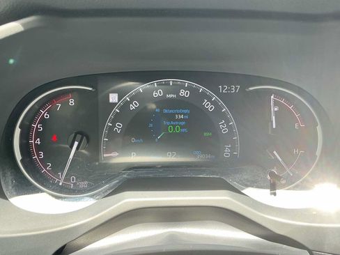 Used 2023 Toyota RAV4 LE FWD image 16