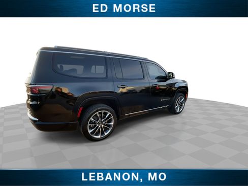 Used 2023 Jeep Wagoneer Series III w/ Premium Group I image 8