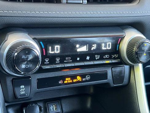 Certified 2024 Toyota RAV4 LE AWD/4WD image 22