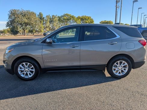 Used 2019 Chevrolet Equinox LT image 2