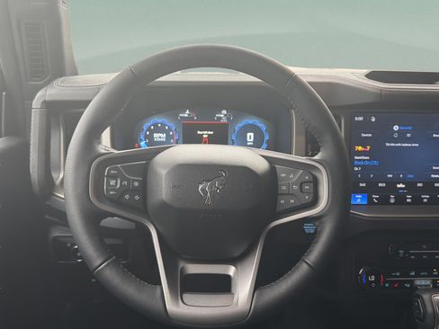 New 2026 Ford Bronco Outer Banks AWD/4WD image 18