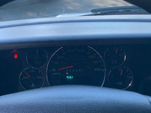 Certified 2024 Chevrolet Express 2500 w/ Driver Convenience Package image 18