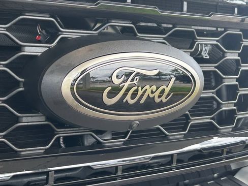 New 2026 Ford F250 Lariat w/ Black Appearance Package AWD/4WD image 21
