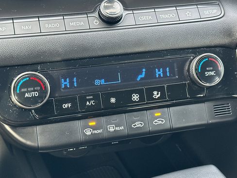 Certified 2025 Hyundai Elantra SEL w/ Cargo Package image 20