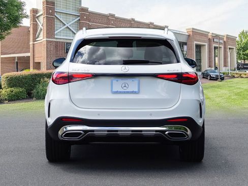 Certified 2025 Mercedes-Benz GLC 300 4MATIC image 5