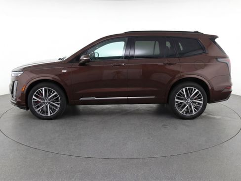 Certified 2023 Cadillac XT6 Sport w/ Technology Package AWD/4WD image 6