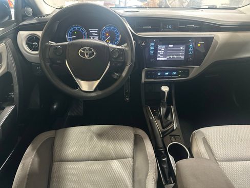 Used 2017 Toyota Corolla LE FWD image 19