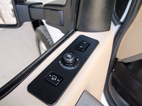 Used 2011 Ford F250 Lariat w/ Lariat Ultimate Pkg image 19