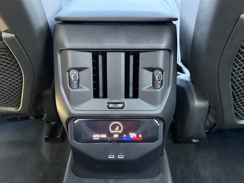 New 2026 BMW X3 xDrive30i w/ Premium Package AWD/4WD image 19