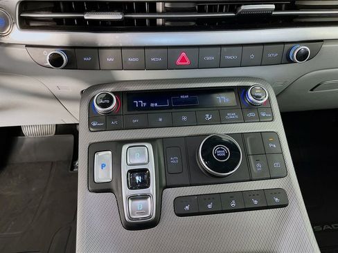 Used 2023 Hyundai Palisade SEL w/ Premium Package FWD image 22