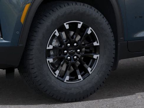 New 2026 Chevrolet Traverse Z71 w/ Enhanced Driving Package AWD/4WD image 9