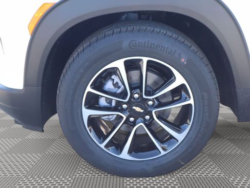 New 2026 Chevrolet TrailBlazer LT w/ Driver Confidence Package FWD image 15