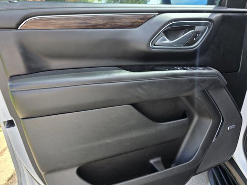 Used 2023 Chevrolet Tahoe LT w/ Luxury Package image 19