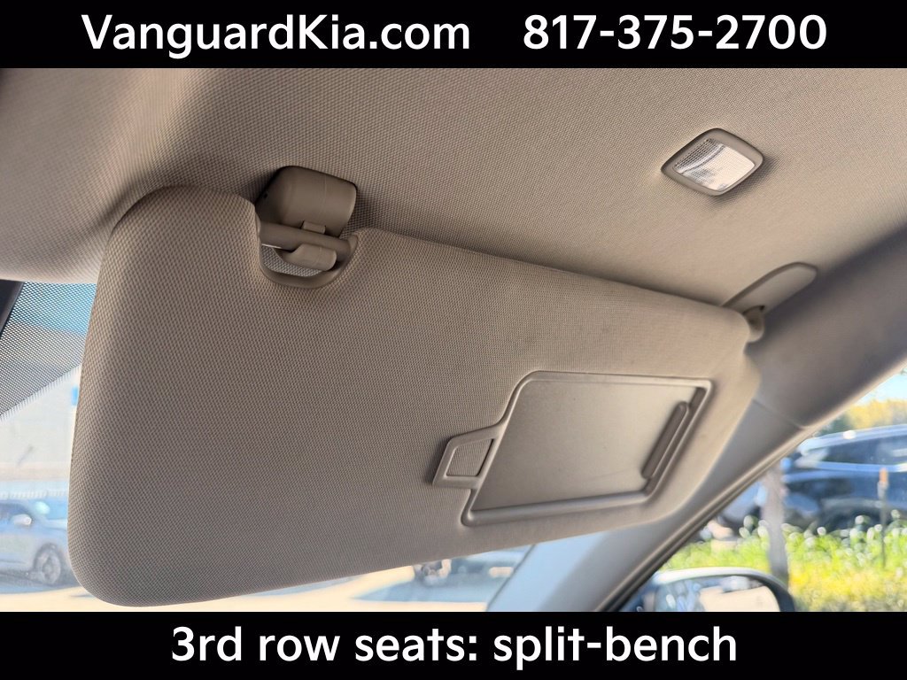 Certified 2025 Kia Telluride LX FWD image 17