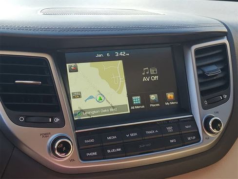 Used 2017 Hyundai Tucson SE Plus image 27