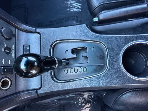 Used 2004 Ford Thunderbird RWD image 22