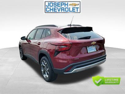 Used 2025 Chevrolet Trax LT w/ Driver Confidence Package