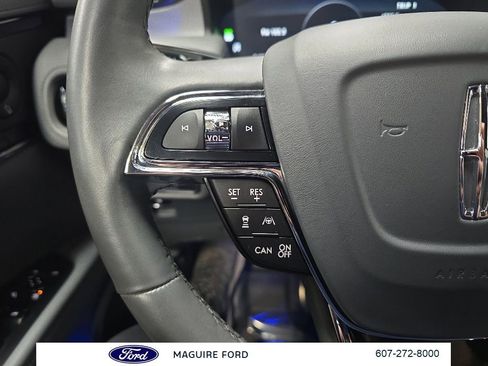 Used 2023 Lincoln Nautilus Reserve w/ Equipment Group 201A AWD/4WD image 23
