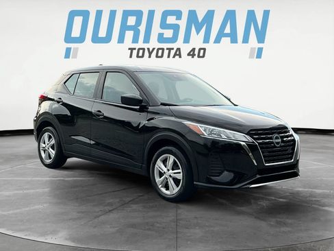 Used 2024 Nissan Kicks S FWD image 1