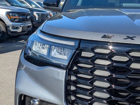 New 2026 Ford Explorer ST-Line image 11