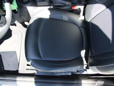 Used 2020 MINI Cooper 2-Door Hardtop FWD image 15