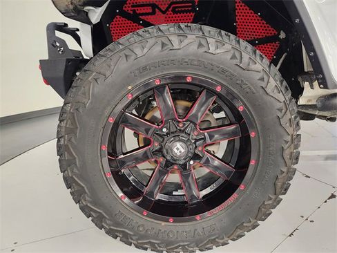 Used 2018 Jeep Wrangler Unlimited Rubicon w/ Dual Top Group image 8