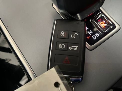 Used 2024 Land Rover Range Rover Evoque S image 30