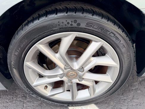 Used 2014 Nissan Sentra SR w/ SR Driver Package FWD image 12