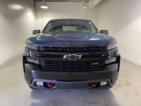 Used 2021 Chevrolet Silverado 1500 LT Trail Boss w/ LPO, Dark Essentials Package AWD/4WD image 2