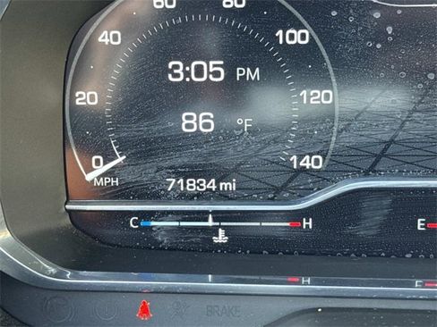 Used 2023 GMC Yukon XL SLT w/ SLT Premium Package image 31