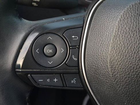 Certified 2022 Toyota Corolla Cross LE FWD image 15