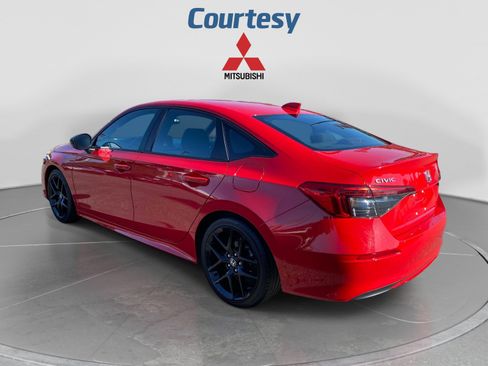 Used 2024 Honda Civic Sport image 3