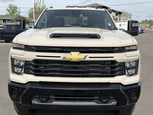 New 2026 Chevrolet Silverado 2500 Custom w/ Custom Value Package AWD/4WD image 9