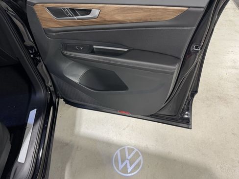 New 2026 Volkswagen Atlas SE image 9