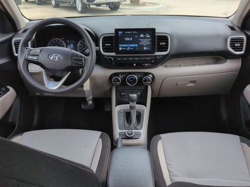 Used 2020 Hyundai Venue SEL FWD image 20