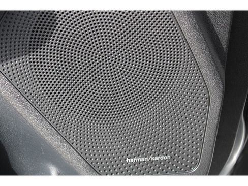 Used 2022 Kia Niro EX w/ Cold Weather Package image 17