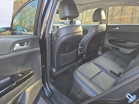 Used 2020 Kia Sportage EX w/ EX Technology Package image 28