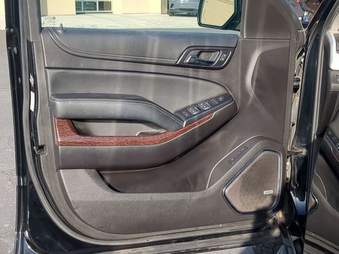 Used 2016 GMC Yukon SLT image 14