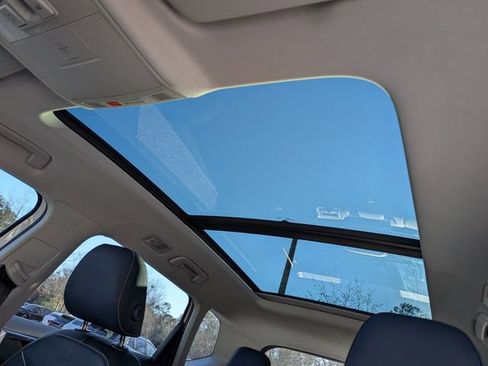 New 2026 Volkswagen Taos SEL image 22