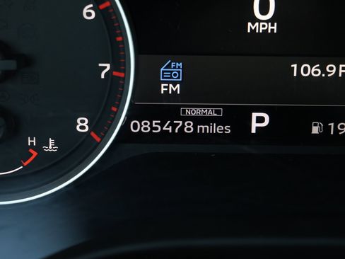 Used 2022 Mitsubishi Outlander ES image 3