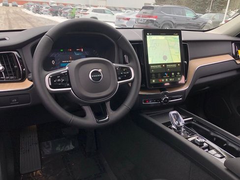 New 2026 Volvo XC60 B5 Plus w/ Protection Package Premier AWD/4WD image 15